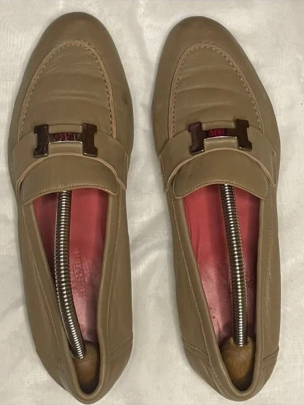 Hermès Paris Leather Moccasins Beige Women's Loafer With Gold Hardware Size 38